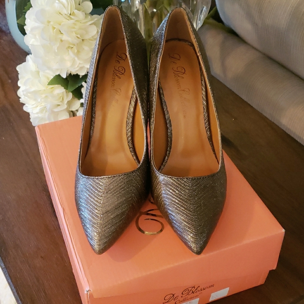 Herringbone Bronze Sparkle Pumps GORGEOUS - Picture 7 of 11